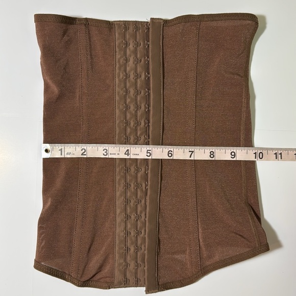 SKIMS M power mesh waist trainer - Picture 10 of 10